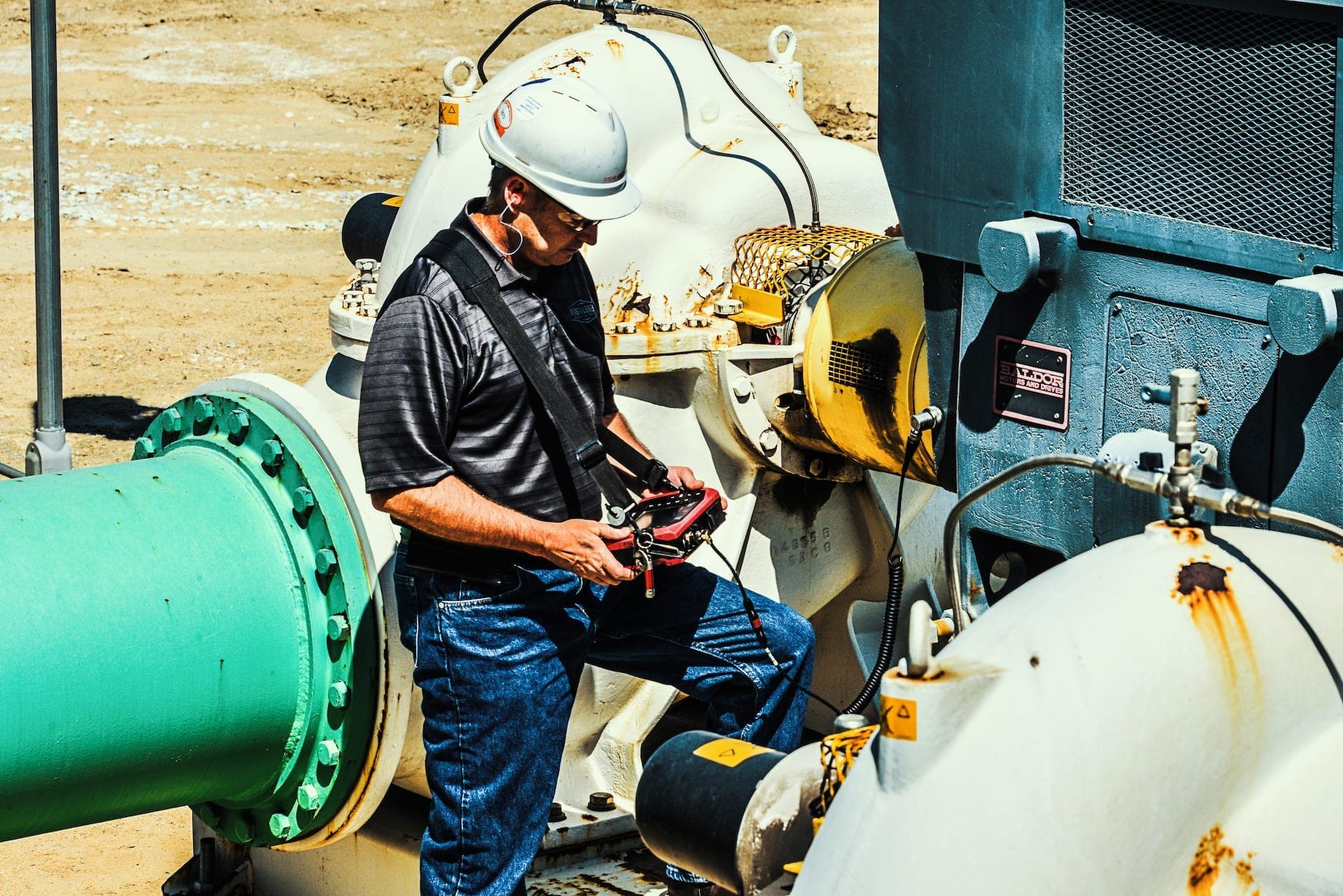 Reliability solutions vibration analysis on large motor