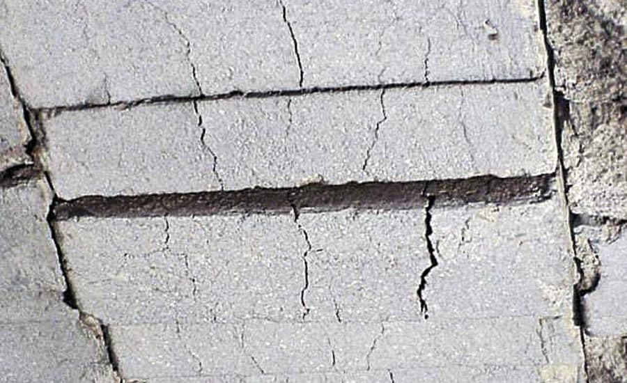 Close up of cracked refractory